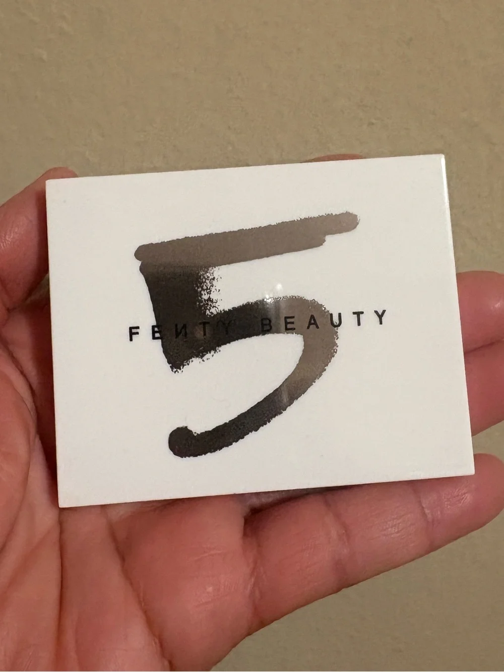 Fenty Beauty Snap Shadows Eyeshadow Palette —5 PEACH 🍑 Brand New Never Used.